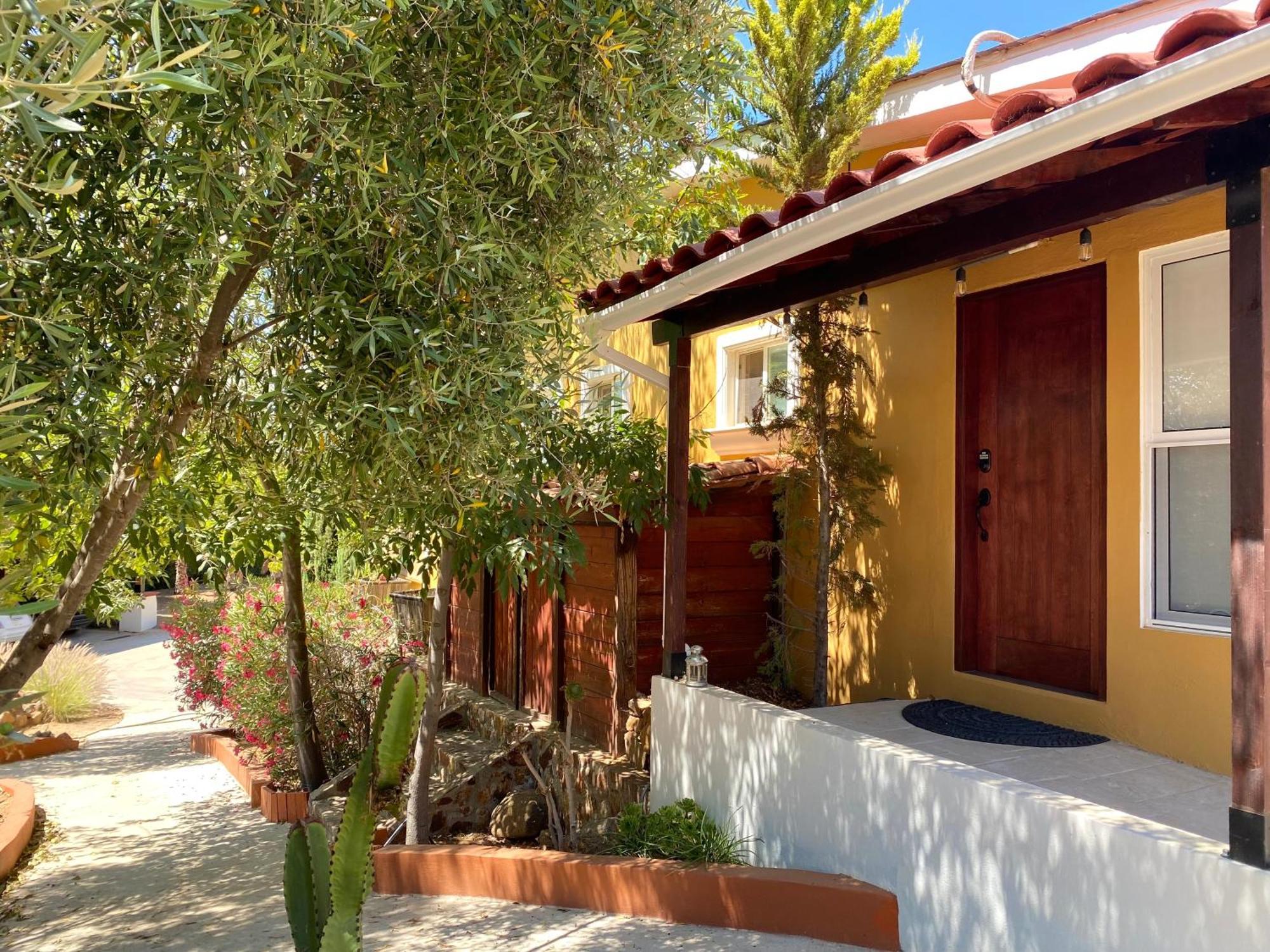 Отель Tierra Mia Hacienda Ruta Del Vino Валье-де-Гуадалупе Экстерьер фото